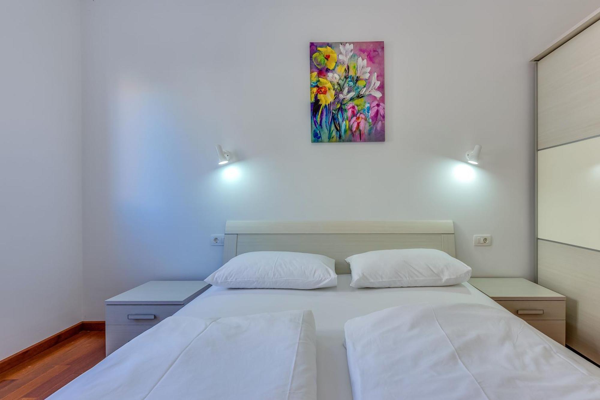 Apartments Host Barbat na Rabu Екстер'єр фото
