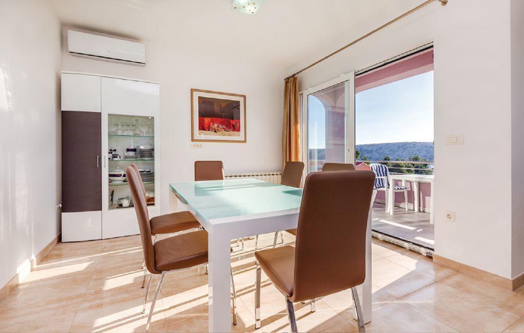 Apartments Host Barbat na Rabu Екстер'єр фото