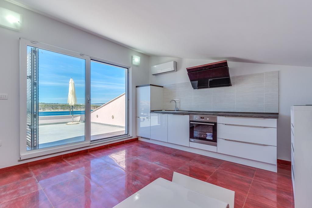 Apartments Host Barbat na Rabu Екстер'єр фото